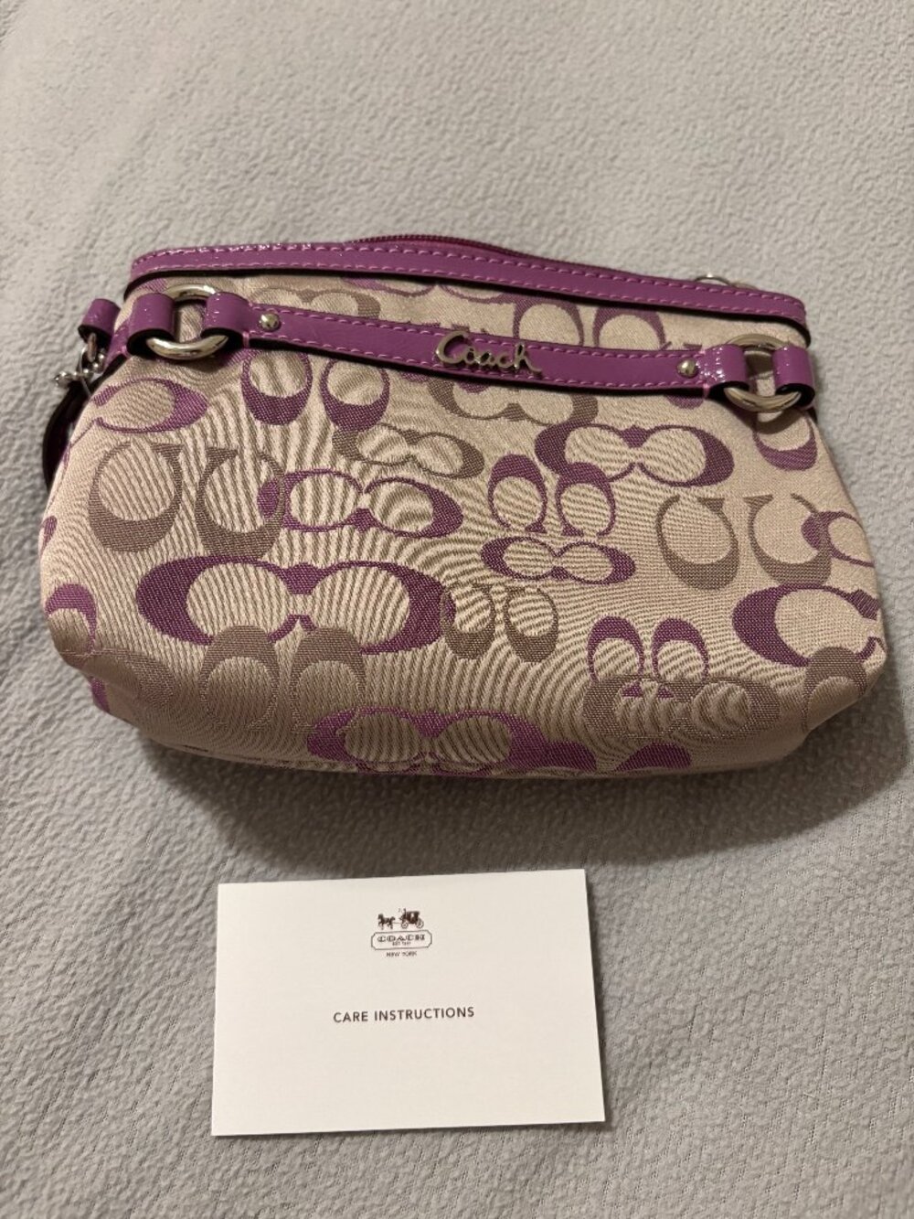 Coach zip card and money holder